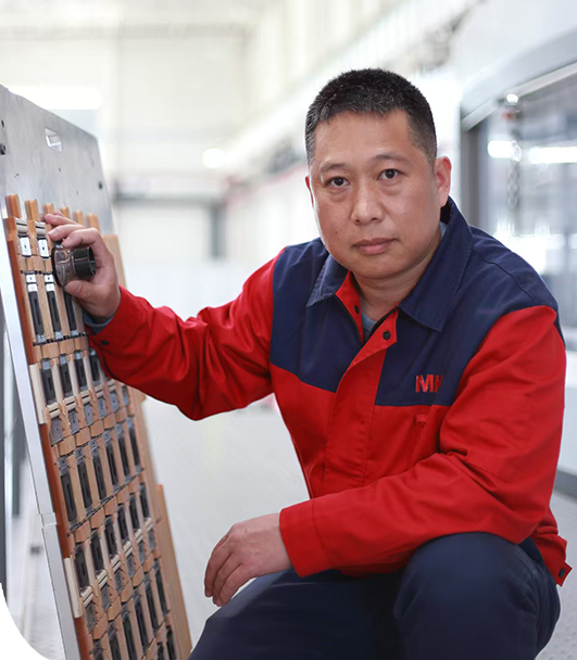 平壓機(jī)型負(fù)責(zé)講師